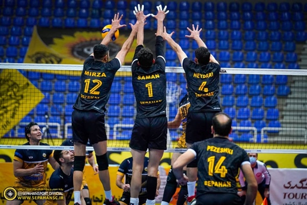 Sepahan's invincibility process continued / determined and with a plan, like Sepahan's tall volleyball players!