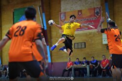 مس کرمان ۲۲ - ۲۱ سپاهان؛ برتری مس به لطف جنجال‌ها