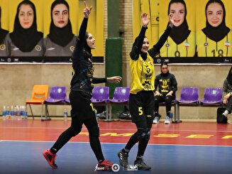 تقابل سپاهان و مهرگان در ایستگاه چهارم