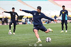 لحظاتی از تمرین تیم فوتبال سپاهان در نقش‌جهان