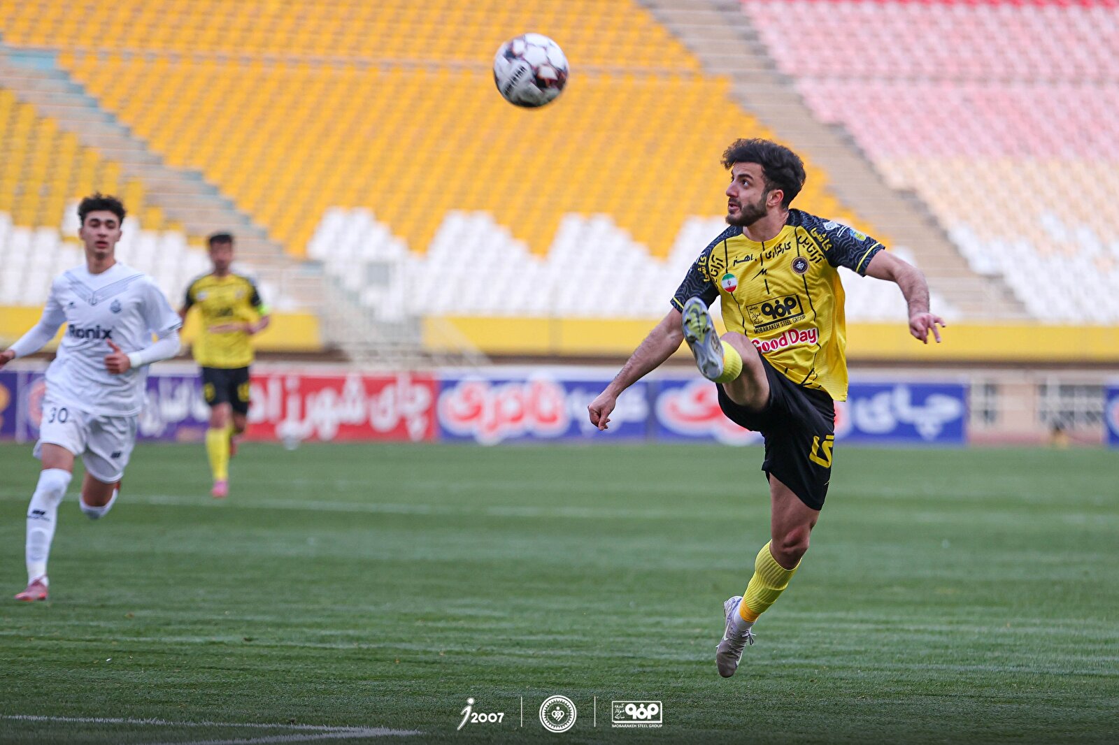 گزارش تصویری تقابل فولاد مبارکه سپاهان و ملوان