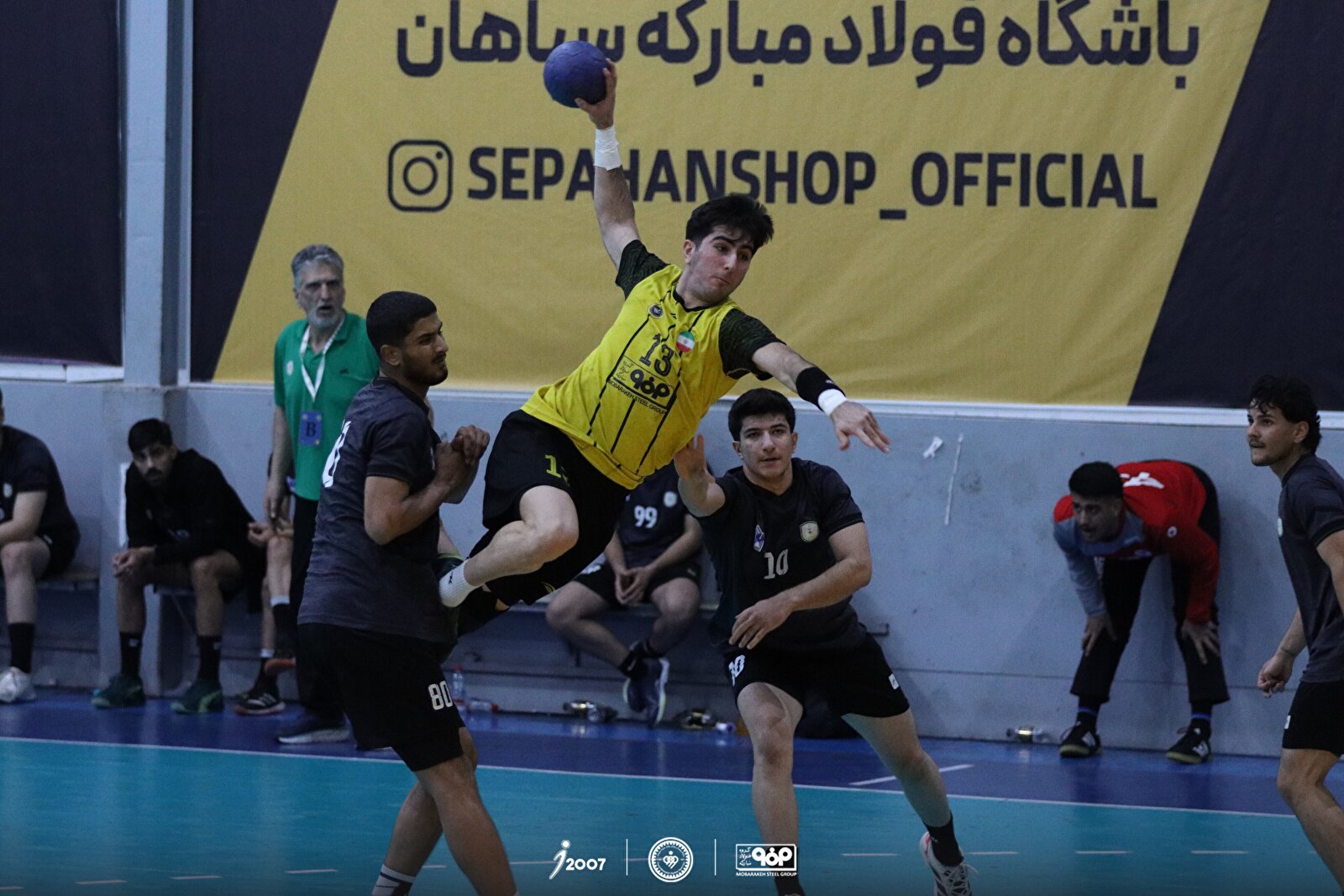 گزارش تصویری تقابل سپاهان و نیروی زمینی سبزوار