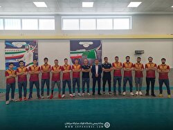 شمشیربازان درخشیدند، جام طلایی شد