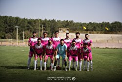 طلایی‌پوشان سپاهان ب در بندرعباس