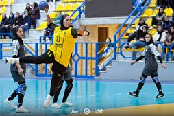 دختران هندبالیست طلایی لیگ را شروع کردند