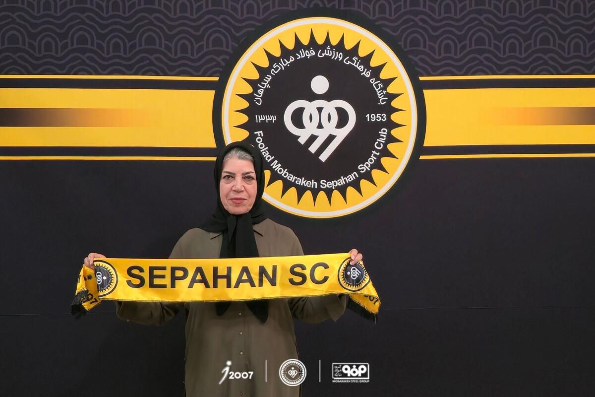  صادقی برای سومین سال با سپاهان تمدید کرد