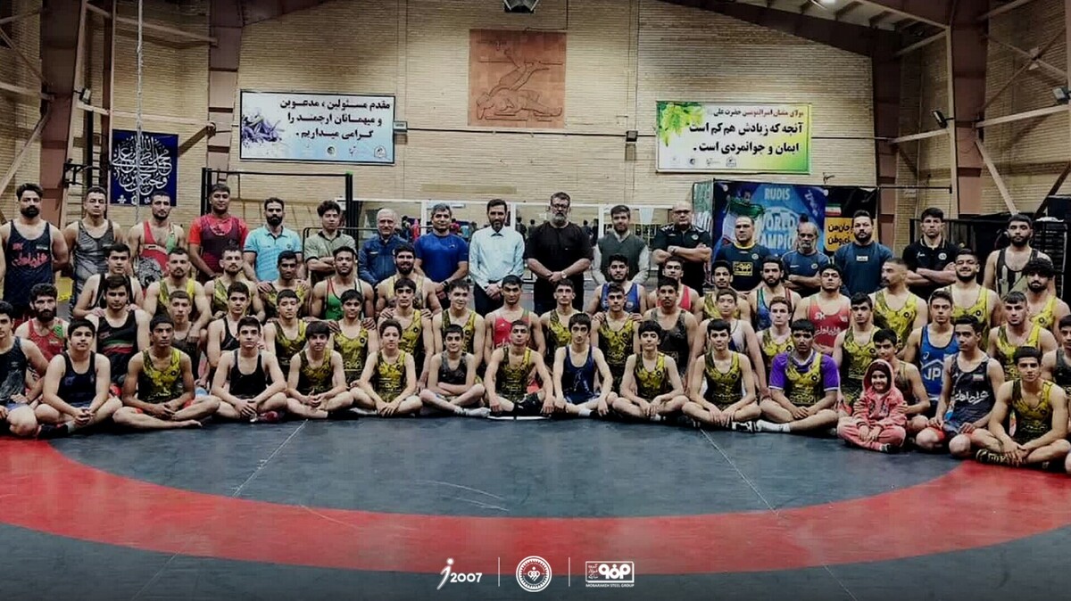 بازدید مدیرکل ورزش و جوانان استان اصفهان از تمرینات تیم‌های کشتی فرنگی سپاهان