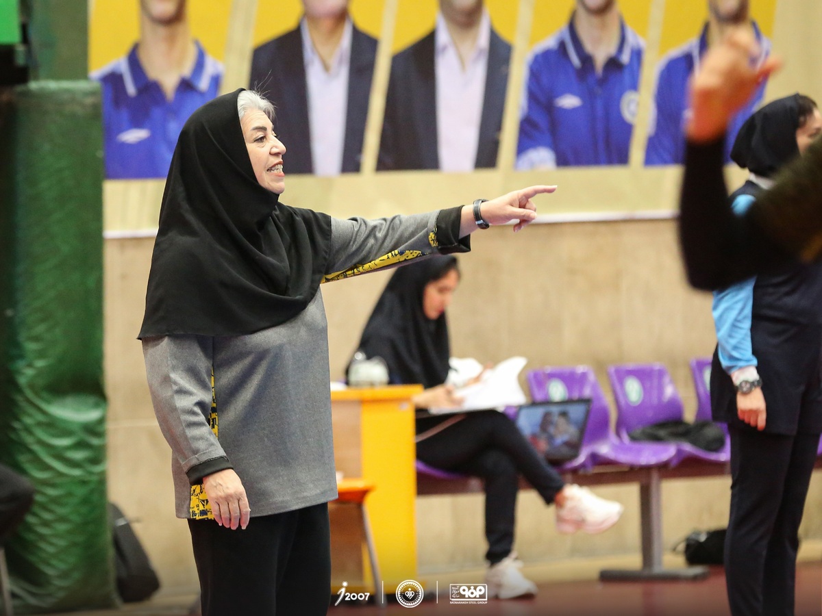 برای کسب سه امتیاز این دیدار خوشحال هستم