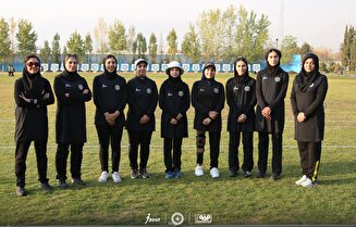 بانوان کماندار سپاهان با ۱۳ امتیاز، در تعقیب رده دوم جدول