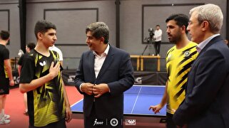 مدیرعامل فولاد مبارکه در جمع قهرمان تنیس روی میز ایران