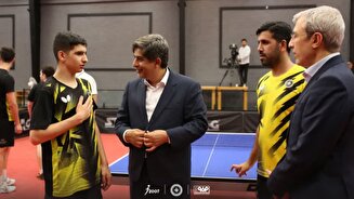 مدیرعامل فولاد مبارکه در جمع قهرمان تنیس روی میز ایران