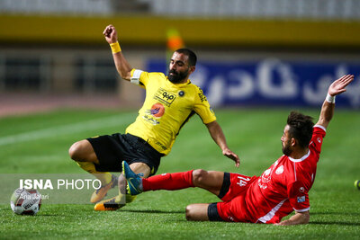 هفته هفدهم لیگ برتر فوتبال -فصل 98-97 - استادیوم نقش جهان