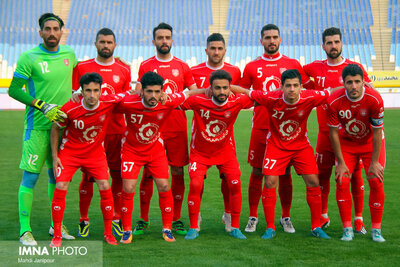 هفته هفدهم لیگ برتر فوتبال -فصل 98-97 - استادیوم نقش جهان