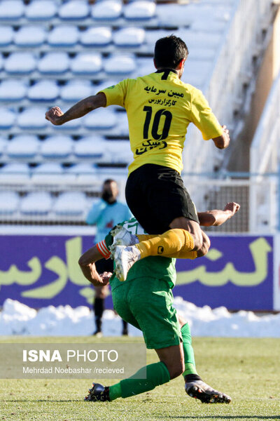 هفته 17 - لیگ برتر فصل 99-98