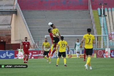 هفته 25 لیگ برتر فوتبال فصل 99-98 - استادیوم یادگار امام شهر تبریز