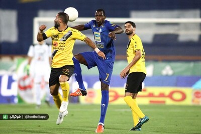 هفته 27 لیگ برتر فوتبال فصل 99-98 - استادیوم آزادی تهران