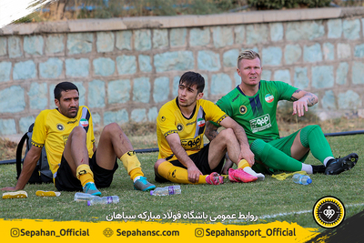 نخستین دیدار تدارکاتی پیش از فصل طلایی‌پوشان سپاهان