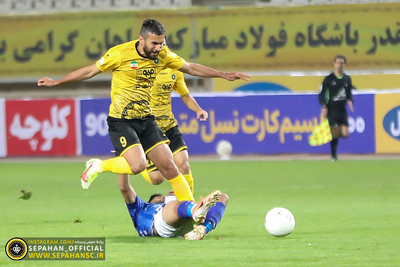هفته نهم لیگ برتر فوتبال فصل ۱۴۰۱-۱۴۰۰ ورزشگاه نقش جهان اختصاصی روابط عمومی