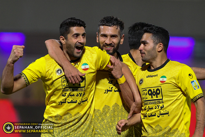 هفته ۲۷ لیگ برتر فوتبال فصل ۱۴۰۱-۱۴۰۰ ورزشگاه شهر سیرجان اختصاصی روابط عمومی عکس : یاسر جمالی