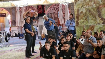 تیم زیر هیجد سال فولاد مبارکه سپاهان با حضور در شهر نجف و برگزاری اردو، به زیارت حرم حضرت علی علیه السلام مشرف شدند.