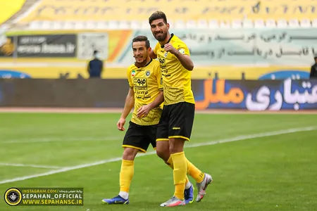 هفته ۱۷ لیگ برتر فوتبال فصل ۱۴۰۱ - ۱۴۰۰ ورزشگاه نقش جهان اختصاصی روابط عمومی عکس : یاسر جمالی