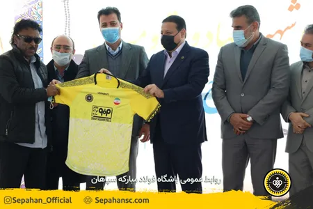 شهر آبادان - لیگ برتر فوتبال فصل 00-99 - عکس : یاسر جمالی