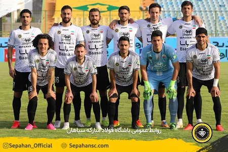 هفته 12 لیگ برتر فوتبال فصل 00-99 -استادیوم شهر آبادان عکس : یاسر جمالی