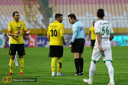 هفته 28 - لیگ 18 - فصل 98-97 - استادیوم نقش جهان