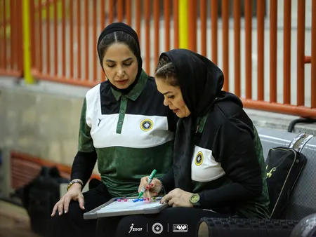 سپاهان - یکتا