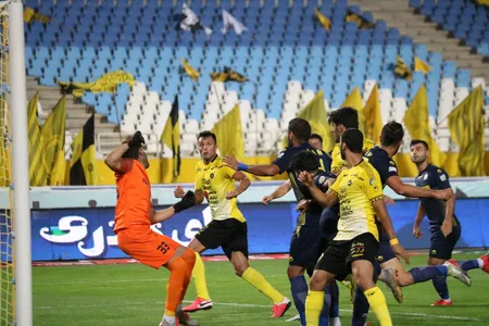 هفته 24 لیگ برتر فوتبال فصل 99-98 - استادیوم نقش جهان اختصاصی روابط عمومی