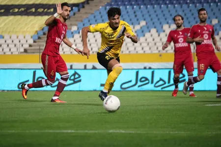 هفته 28 لیگ برتر فوتبال فصل 99-98 - استادیوم نقش جهان - اختصاصی روابط عمومی