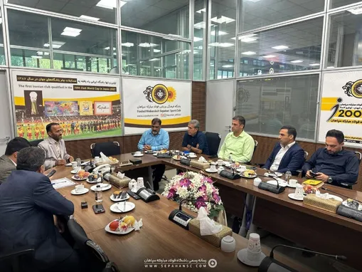 بازدید مسؤولان مجوز حرفه‌ای فدراسیون از آکادمی فوتبال سپاهان 