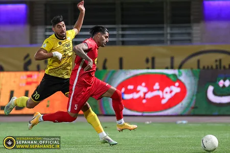 هفته ۲۷ لیگ برتر فوتبال فصل ۱۴۰۱-۱۴۰۰ ورزشگاه شهر سیرجان اختصاصی روابط عمومی عکس : یاسر جمالی