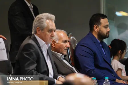 استادیوم نقش جهان