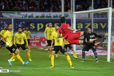 هفته 14 لیگ برتر - فصل 99-98 - استادیوم امام رضا - مشهد