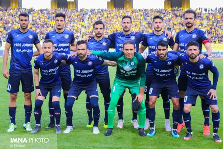 هفته 21 - لیگ 18-فصل 98-97 -استادیوم نقش جهان