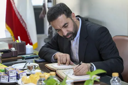 اختصاصی روابط عمومی - ورزشگاه نقش جهان