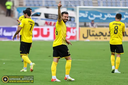 هفته ۲۲ لیگ برتر فوتبال فصل ۱۴۰۱-۱۴۰۰ ورزشگاه امام رضا مشهد اختصاصی روابط عمومی عکس : یاسر جمالی