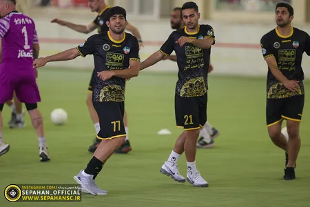 هفته ۲۹ لیگ برتر فوتبال فصل ۱۴۰۱-۱۴۰۰ اختصاصی روابط عمومی عکس : یاسر جمالی