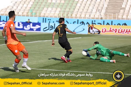 هفته 19 لیگ برتر فصل 00-99 - استادیوم دستجردی اکباتان تهران - اختصاصی روابط عمومی