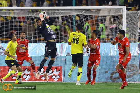 هفته 27-لیگ 18 - فصل 98-97 - استادیوم آزادی