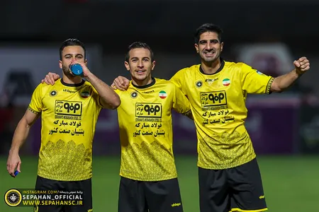 هفته ۲۷ لیگ برتر فوتبال فصل ۱۴۰۱-۱۴۰۰ ورزشگاه شهر سیرجان اختصاصی روابط عمومی عکس : یاسر جمالی
