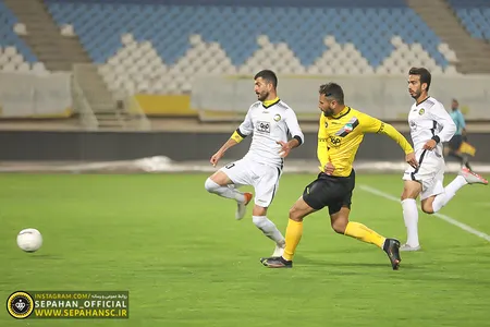 دیدار دوستانه در ورزشگاه نقش جهان 
اختصاصی روابط عمومی