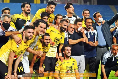 هفته 26 لیگ برتر فوتبال فصل 99-98 - استادیوم نقش جهان - اختصاصی روابط عمومی