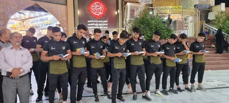 تیم زیر هیجد سال فولاد مبارکه سپاهان با حضور در شهر نجف و برگزاری اردو، به زیارت حرم حضرت علی علیه السلام مشرف شدند.
