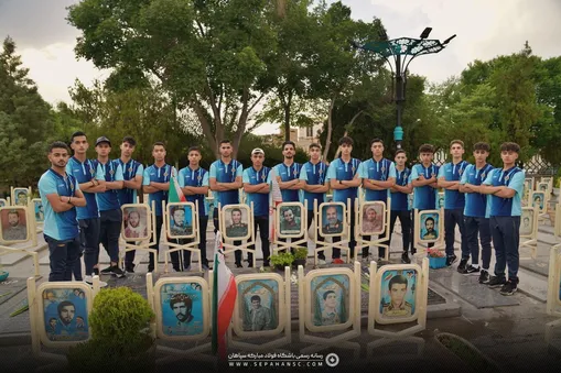 سپاهانی‌ها از گلستان شهدا عازم روسیه شدند