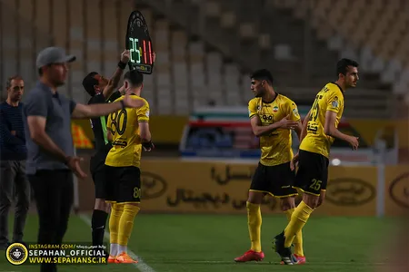 هفته ۲۸ لیگ برتر فوتبال کشور فصل ۱۴۰۱-۱۴۰۰ ورزشگاه نقش جهان اختصاصی روابط عمومی عکس : یاسر جمالی