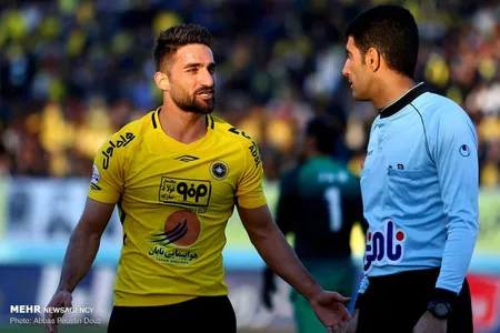هفته 21 - لیگ 18-فصل 98-97 -استادیوم نقش جهان