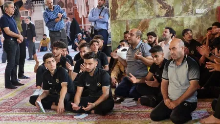 تیم زیر هیجد سال فولاد مبارکه سپاهان با حضور در شهر نجف و برگزاری اردو، به زیارت حرم حضرت علی علیه السلام مشرف شدند.