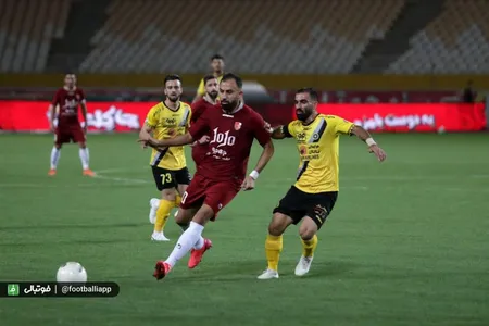 هفته 29 لیگ برتر فوتبال کشور فصل -99-98 - استادیوم نقش جهان